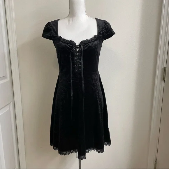 KILLSTAR dress women size Small black floral velvet Belladonna BaBe party Goth - Picture 6 of 16
